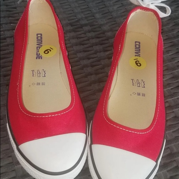 Converse size 9 red - Picture 2 of 5